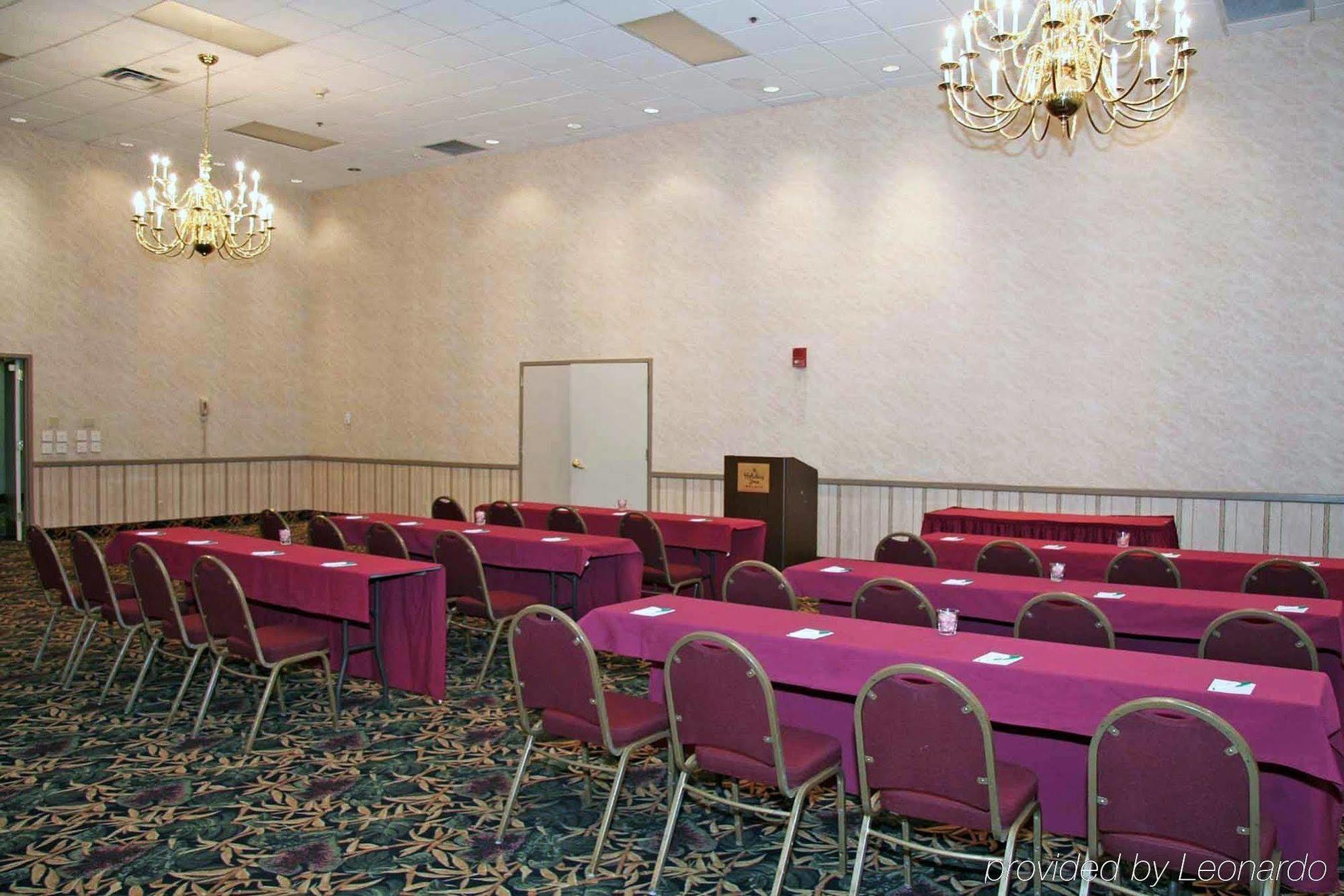 Oyo Hotel Tulsa I-44 Midtown Bisnis foto